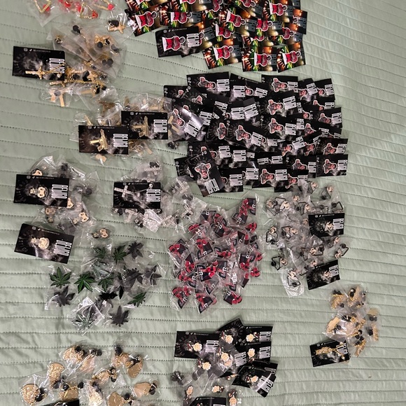 Fitted Hat Lapel Pins Accesories Lot